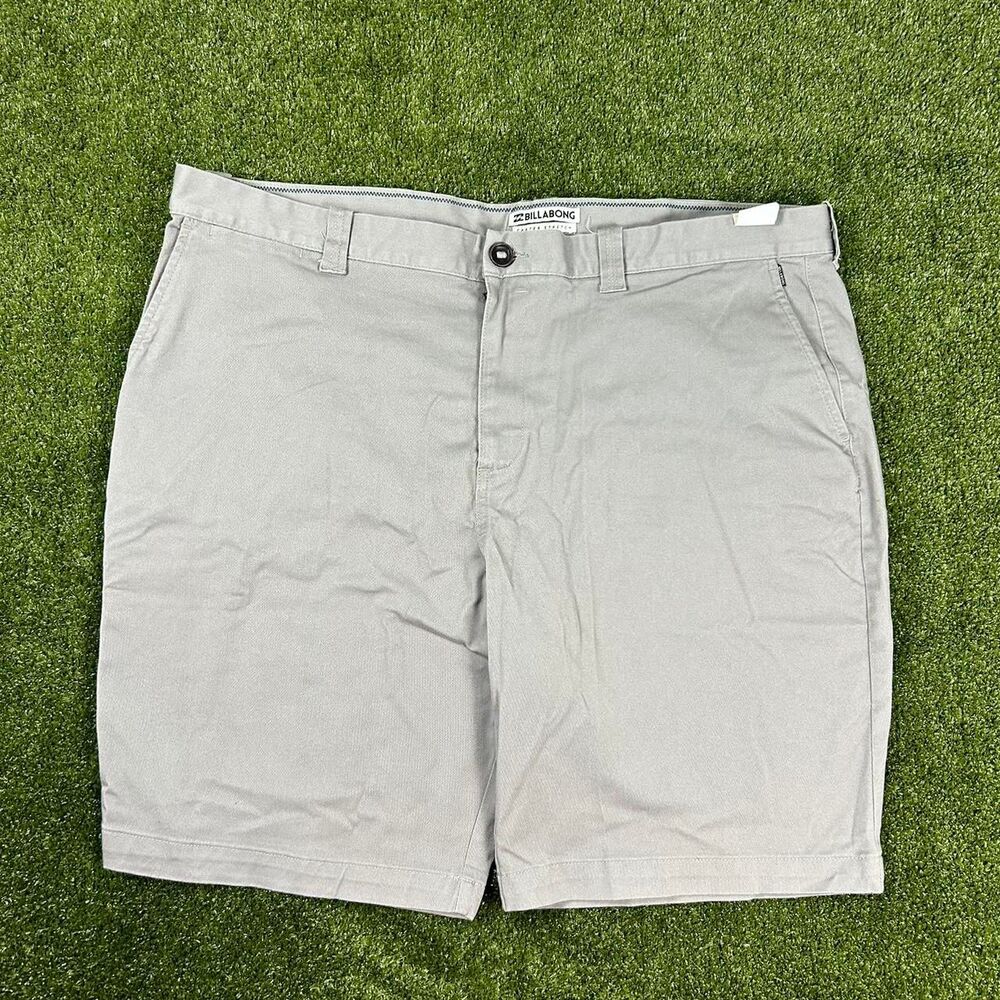 Billabong Men's Grey and Khaki Shorts